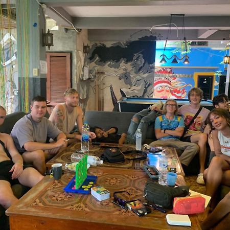 Happy House Backpackers Hostel Pai Exterior photo