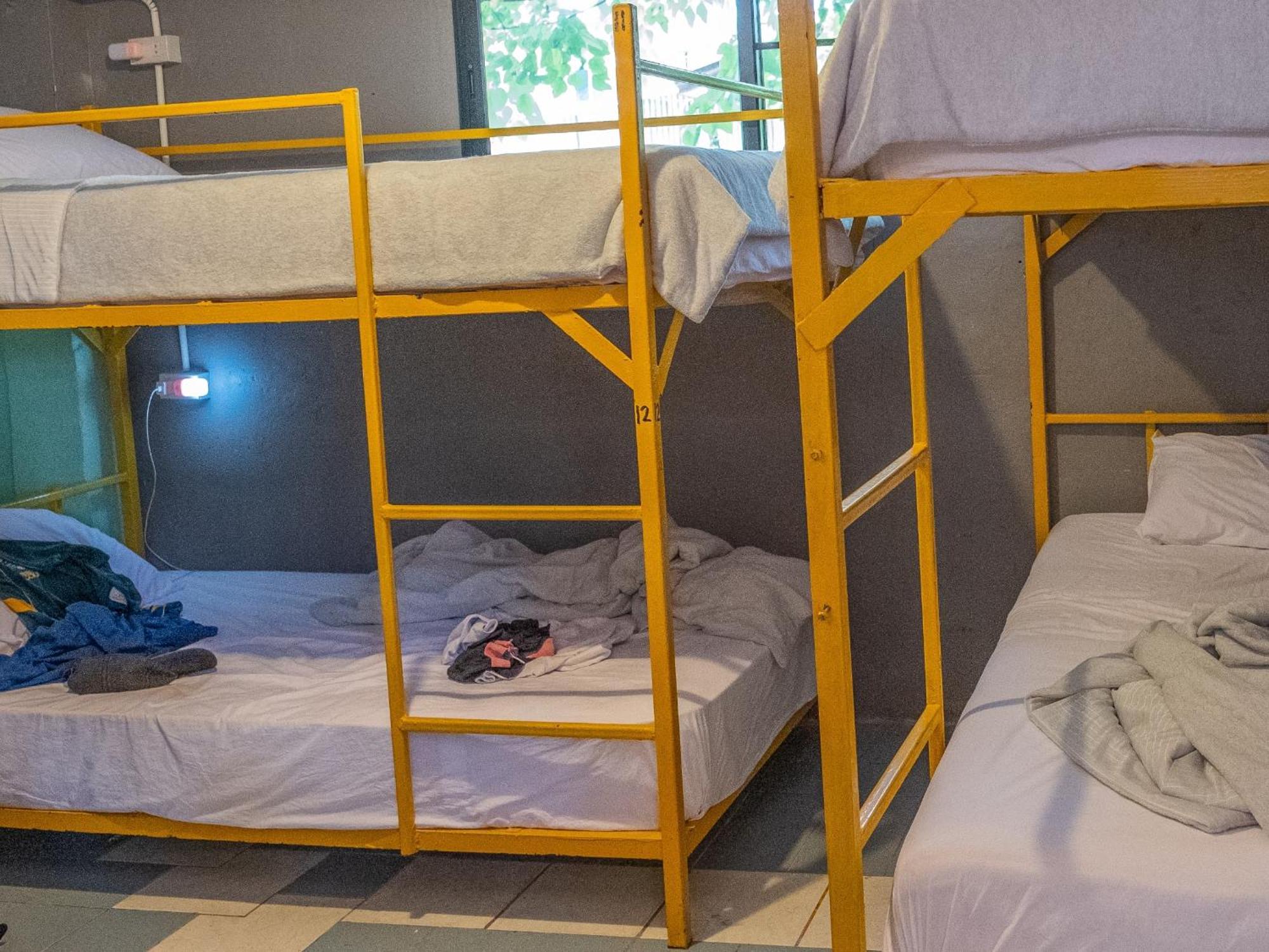 Happy House Backpackers Hostel Pai Exterior photo