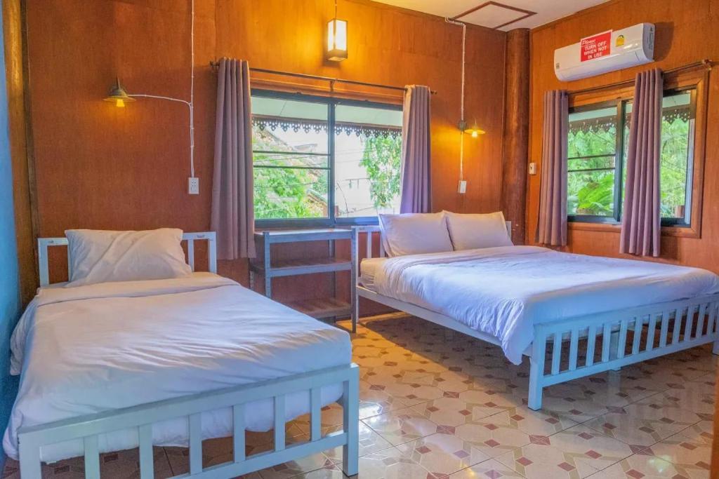 Happy House Backpackers Hostel Pai Exterior photo