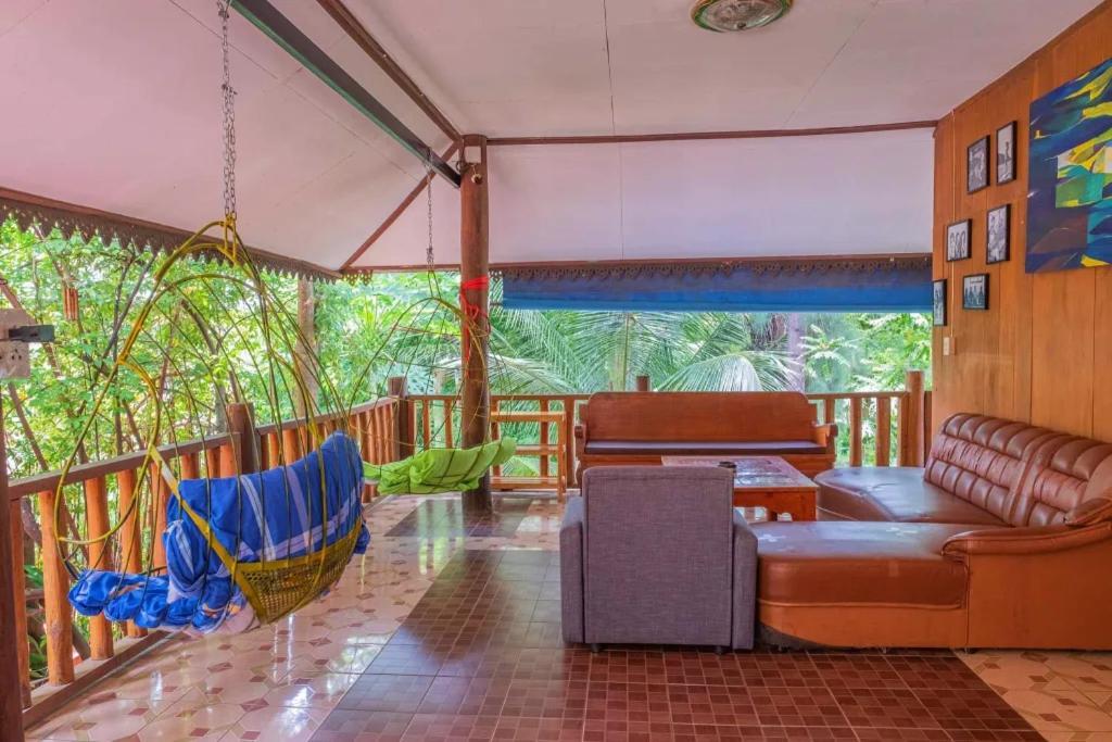 Happy House Backpackers Hostel Pai Exterior photo